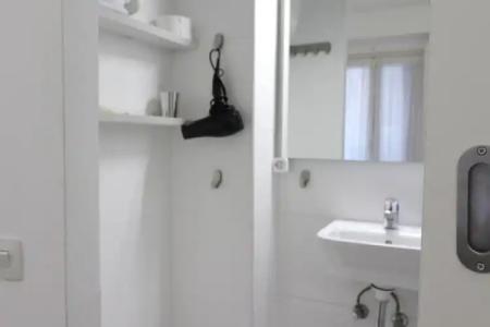 Hostal La Zona - 96