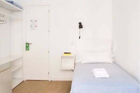 Hostal La Zona - 4