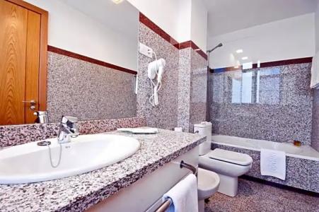 Santiago & Spa - 101