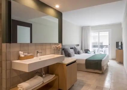 AQUA Bertran Park - 100