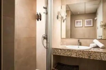 ALEGRIA Plaza Paris 4*Sup - 127