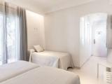 Standard Triple room with balcony
