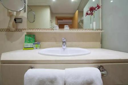 Silken Luis de León - 8