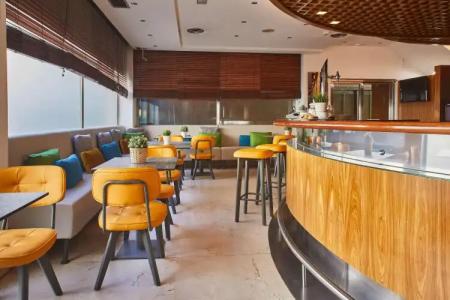 Silken Luis de León - 23