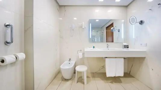 BULL Reina Isabel & SPA - 49