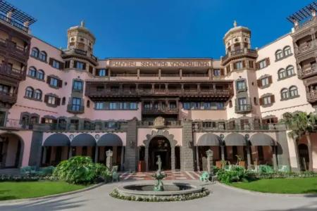 Santa Catalina, a Royal Hideaway