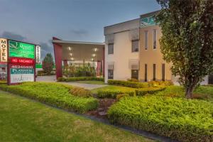 Platinum International, Toowoomba