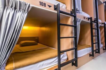 18 Coins Cafe & Hostel - 20