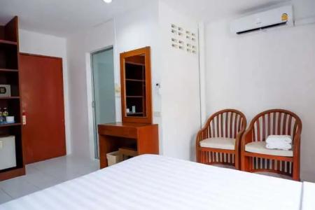 18 Coins Cafe & Hostel - 46