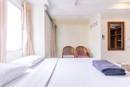 18 Coins Cafe & Hostel - 35