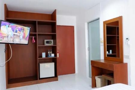 18 Coins Cafe & Hostel - 49