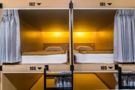 18 Coins Cafe & Hostel - 23