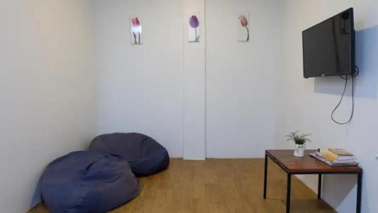 18 Coins Cafe & Hostel - 29