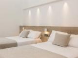 Standard room with partial sea view