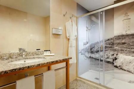 Hesperia A Coruña Centro - 80