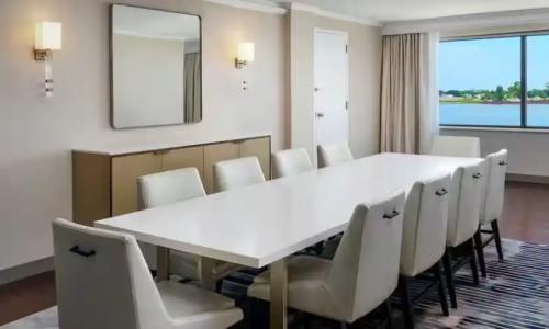 Hilton New Orleans Riverside - 73