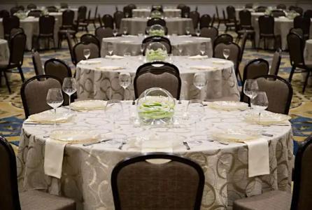 Hilton New Orleans Riverside - 31