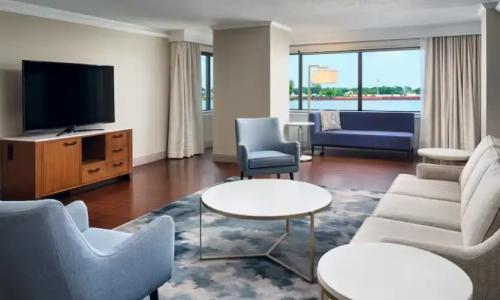 Hilton New Orleans Riverside - 71