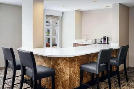 Hilton New Orleans Riverside - 35