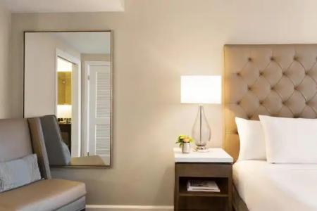 Hilton New Orleans / St. Charles Avenue - 46