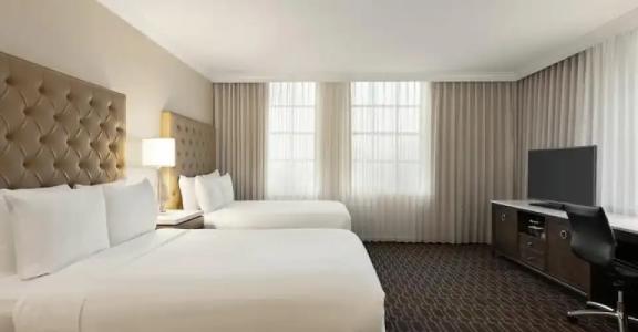 Hilton New Orleans / St. Charles Avenue - 63