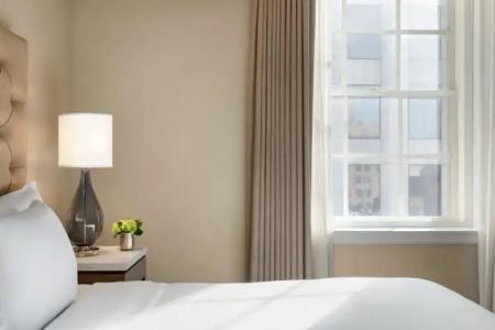 Hilton New Orleans / St. Charles Avenue - 68