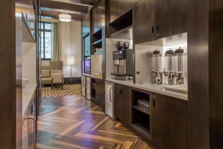 Hilton New Orleans / St. Charles Avenue - 28