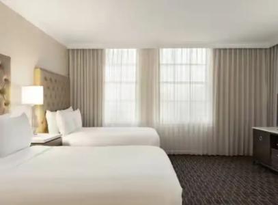 Hilton New Orleans / St. Charles Avenue - 60