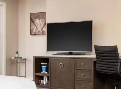 Hilton New Orleans / St. Charles Avenue - 71