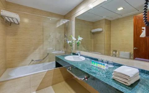 Senator Granada - 41