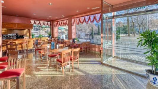 Senator Granada - 32