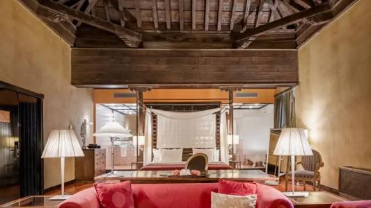 Palacio de Santa Paula, Autograph Collection - 133