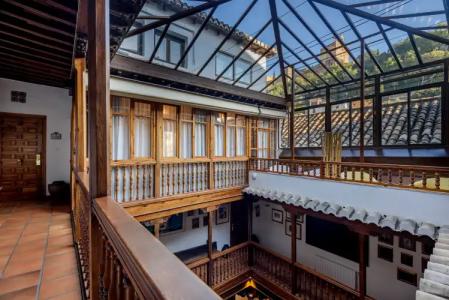 Palacio de Santa Inés - 0