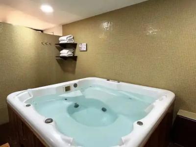 Best Western Premier CMC Girona - 19