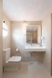 RH Riviera - Adults Only - 26