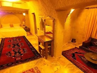 Dilek Tepesi Cave - 56