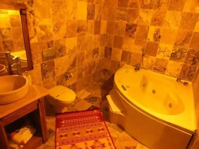 Dilek Tepesi Cave - 6