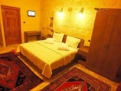 Dilek Tepesi Cave - 37