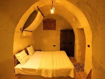 Dilek Tepesi Cave - 48