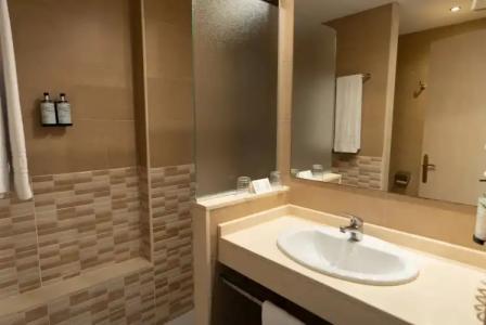 Sunotel Club Central - 38