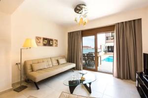 Pantheon Villas & Suites, Balion