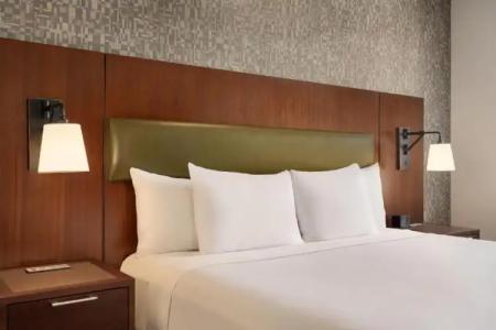 DoubleTree by Hilton New York Downtown - 40