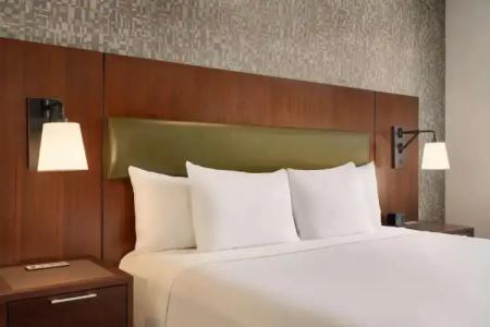 DoubleTree by Hilton New York Downtown - 48