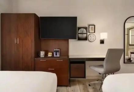 DoubleTree by Hilton New York Downtown - 32