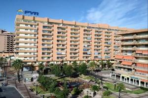 Hotel Apartamentos Pyr Fuengirola, Fuengirola