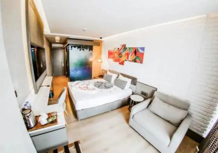 Laren Family & Spa - Boutique Class - 140