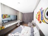 Comfort room with balcony
