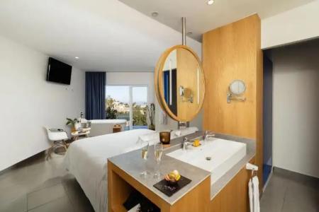 Higuerón Curio Collection by Hilton - 119