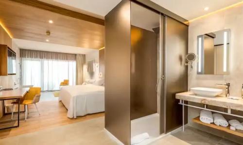 Higuerón Curio Collection by Hilton - 156