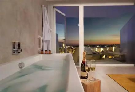 Higuerón Curio Collection by Hilton - 173